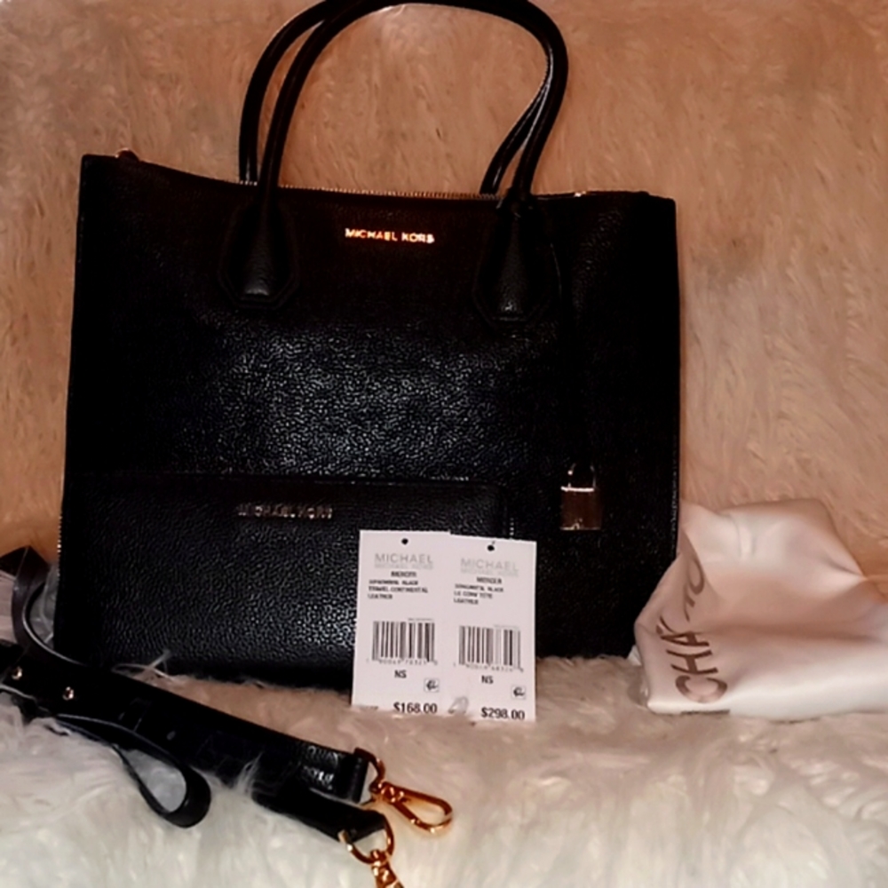 Michael Kors Large Mercer and matching wallet